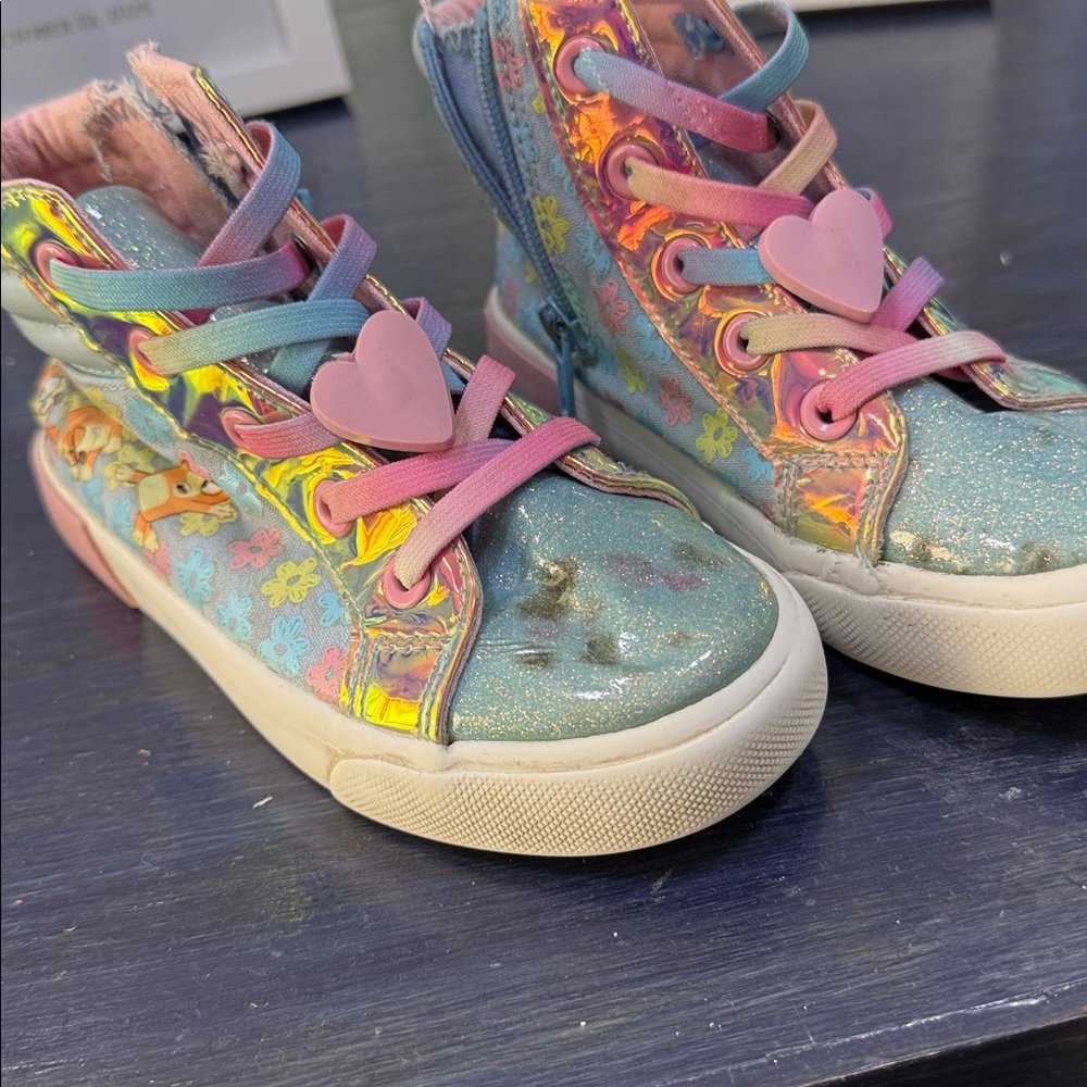 Bluey, Colorful Kids' High-Top Sneakers with Heart Accents